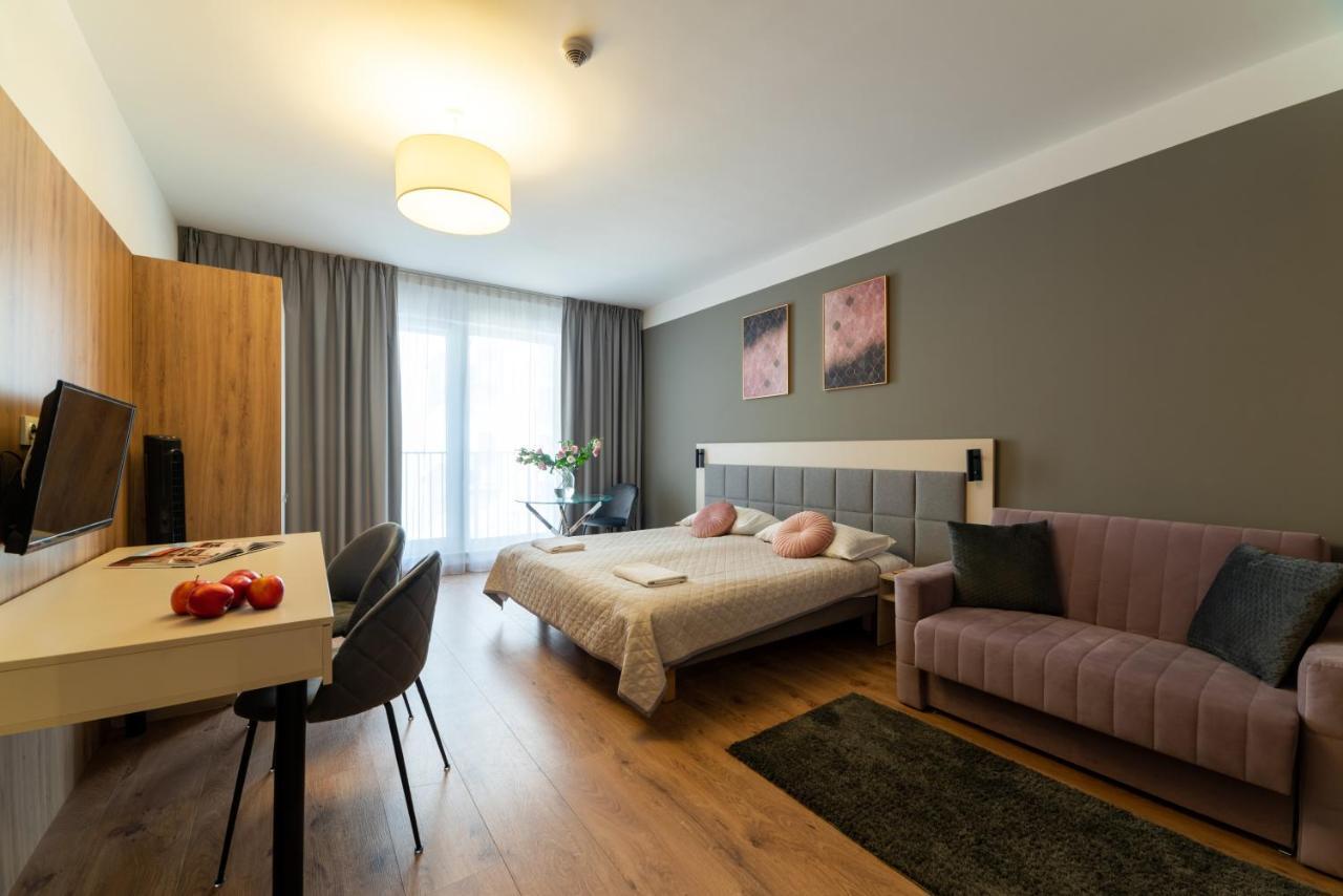 Wolska Suits Varšava Exteriér fotografie