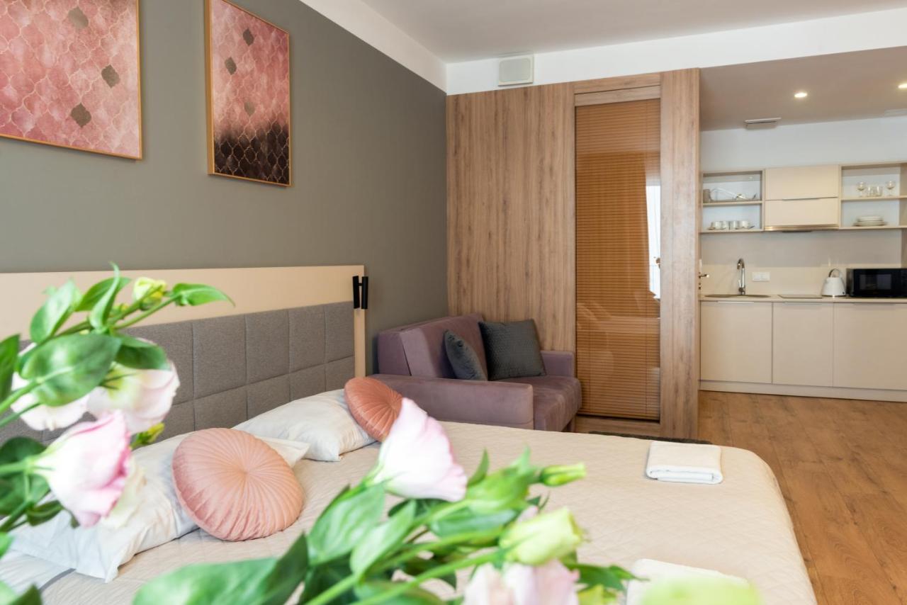 Wolska Suits Varšava Exteriér fotografie